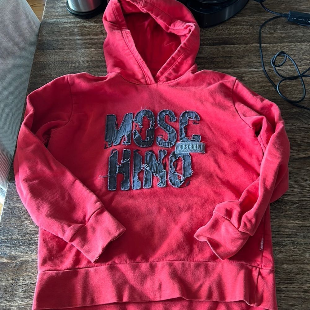 Moschino kids 8/10 red pull over kids sweatshirt hoodie